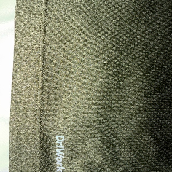 Champion and ATHLETICWhite and Camo T-Shirt Set - Picture 15 of 16